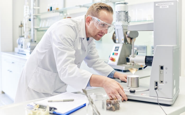 Use of a penetrometer in a laboratory